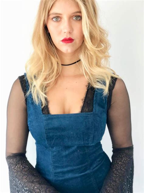 Starlet Arcade: Lexi DiBenedetto