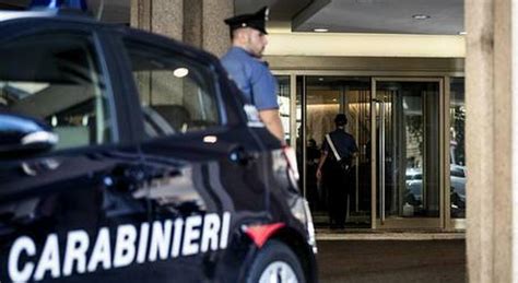 Firenze Tre Rapine E Aggressioni A Donne Arrestato Un Tunisino Di Anni