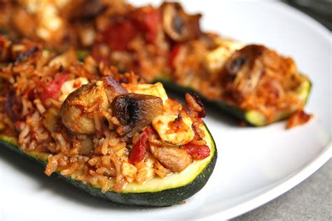 Courgette Gevuld Met Gebakken Rijst Champignons En Feta Eefsfood