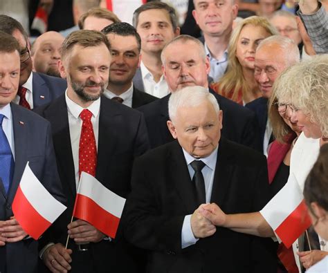 Premier Mateusz Morawiecki I Prezes Pis Jaros Aw Kaczy Ski