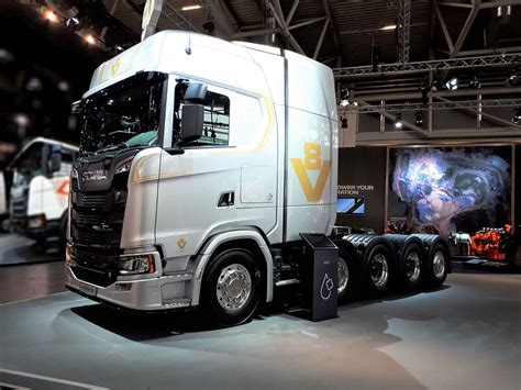 Scania S 730 V8 Im Jubiläums Design Scania Deutschland Österreich