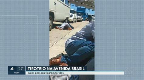 Duas Pessoas Ficam Feridas Durante Tiroteio Na Avenida Brasil Rj G