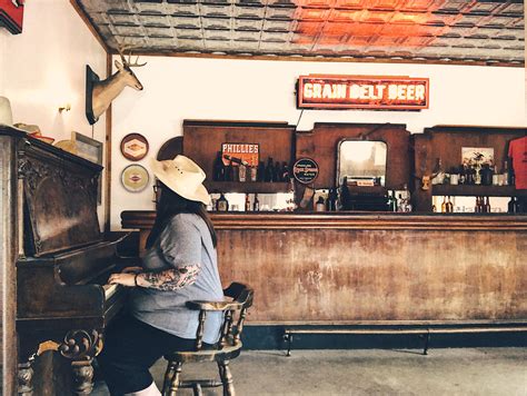 Frontier Village, North Dakota : urbanexploration