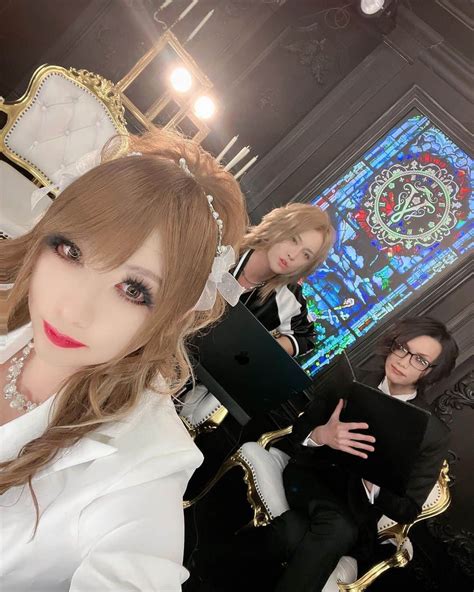 Hizakiさんのインスタグラム写真 Hizakiinstagram 「versailles 15th Anniversary Tour