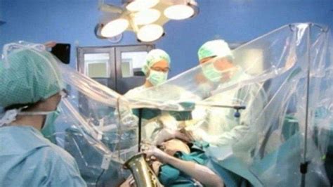 Mengenal Awake Brain Surgery Pembedahan Pada Kepala Dalam Keadaan