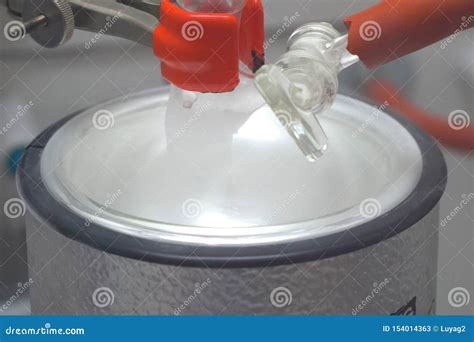 Physical Experiments with Liquid Nitrogen Stock Image - Image of nitrogen, extreme: 154014363