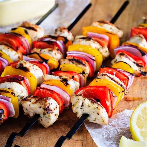 Greek Chicken Kabobs With Tzatziki Sauce Bake Eat Repeat