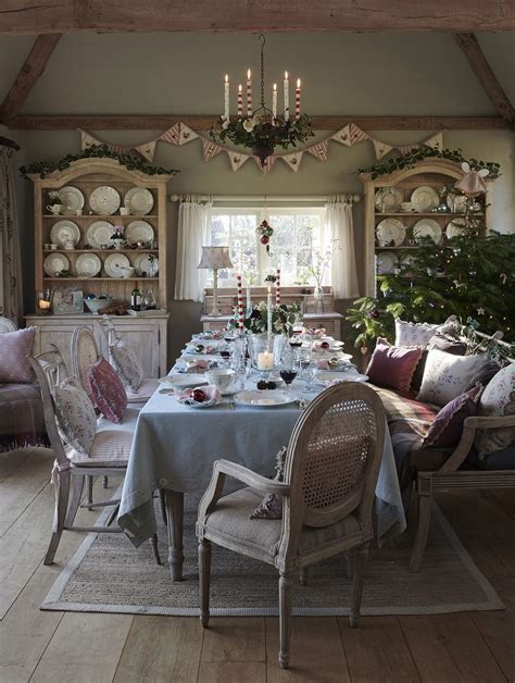 Traditional Christmas decor ideas – 17 classic festive looks | Real Homes