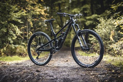 Das Neue Canyon Spectral Cf Ein Bike F R Alles Gravity Mtb Magazine