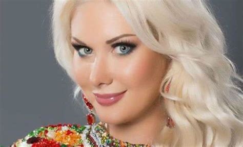 «Перевтілилась у француженку»: Катерина Бужинська порадувала ...