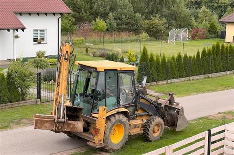 Tractor Amarillo Miniexcavadora Topadora Empresa De Movimiento De