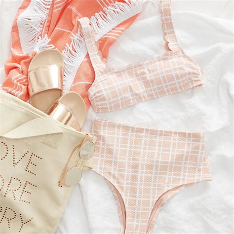 Vanessa Hudgens Bikini Babe In Hawaii Gotceleb