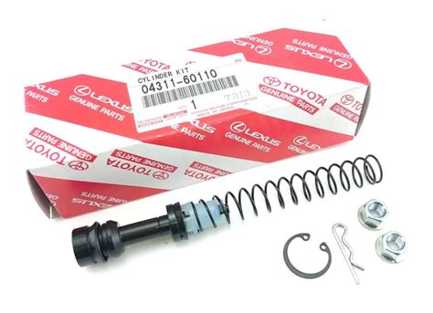 Clutch Master Cylinder Seal Repair Kit 12 Valve 04311 60110