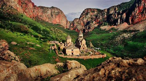Noravank | iArmenia: Armenian History, Holidays, Sights