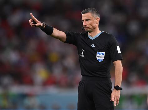 Bayer Leverkusen-Roma: arbitrerà Slavko Vincic, ecco i precedenti
