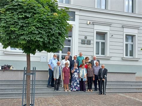 GIMNAZIJA POŽEGA Prva generacija prirodnog smjera proslavila 60 godišnjicu mature Požeški vodič