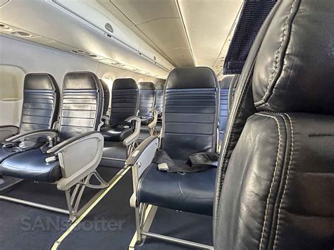 Embraer 175 Seating United | Cabinets Matttroy