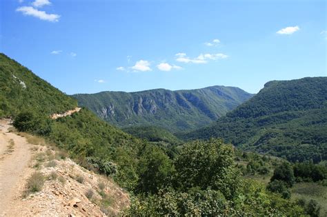 Seasons in Bosnia and Herzegovina: Weather and Climate