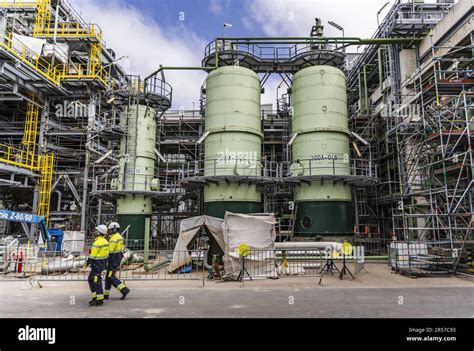 Neste Refinery Hi Res Stock Photography And Images Alamy