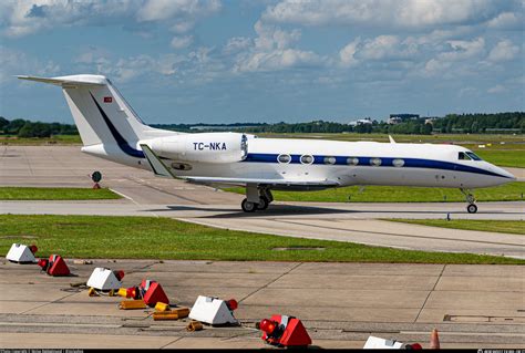 TC NKA Private Gulfstream G450 G IV X Photo By Niclas Rebbelmund