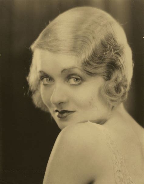 Gorgeous Portrait Photos Of Classic Beauties By Edwin Bower Hesser