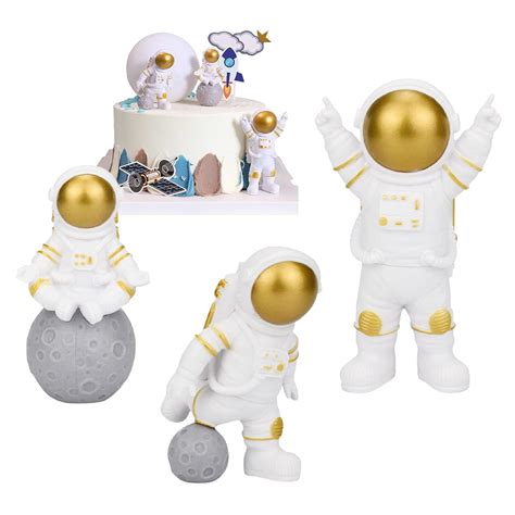 3Pcs Astronaut Figurines Cake Topper Miniature Astronaut Toys