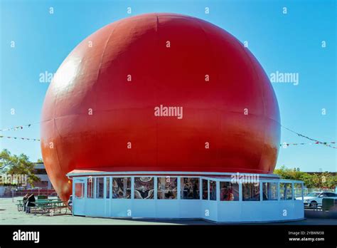 The Orange Julep Ball Hi Res Stock Photography And Images Alamy