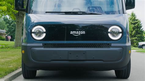 Amazon electric delivery vans hit the road across US - FreightWaves