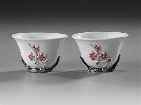 A Pair Of Chinese Blanc De Chine Wine Cups 18th Century