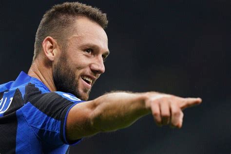 Stefan de Vrij - nieuws & statistieken - Soccernews.nl