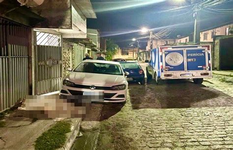 Dias dÁvila Motorista de ligeirinho é assassinado a tiros na frente