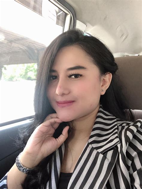 Audy Indonesian Escort In Bali