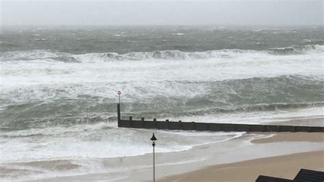 Storm Ciara Hits Southbourne Beach Youtube