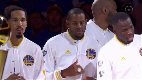 Golden State Warriors Unveil 2015 Nba Championship Banner At Oracle