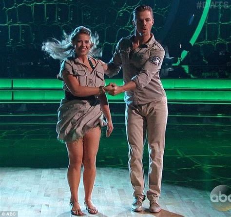 Kim Zolciak Fights Back Tears After Lowest Score On Dwts Premiere Kim