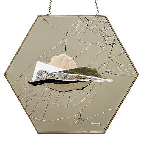 Broken Mirror Art: Shattered Reflections Turned into Profound Beauty ...