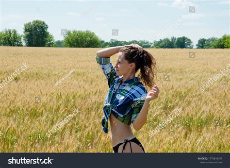 Sexy Ranch Girl Sexy Brunette Woman Stock Photo 1770645101 Shutterstock