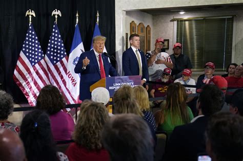 Trump Downplays His Legal Challenges On The Campaign Trail In Iowa