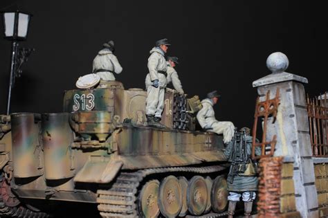 35249 GERMAN TANK CREW WINTER UNIFORMS SPECIAL EDITION 36003 STREET W