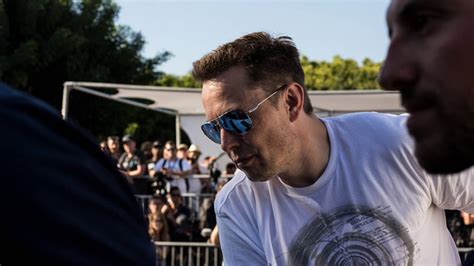 Elon Musk shares epic video of Hyperloop competition winner