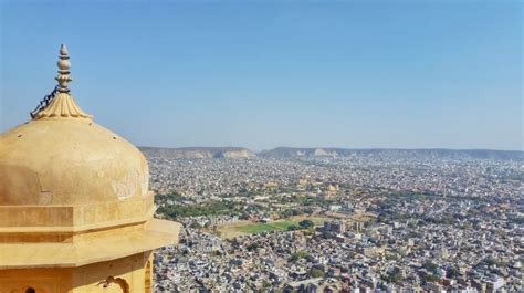 Walk across 3 famous forts in Jaipur in one day :: Rajasthan Forts ...