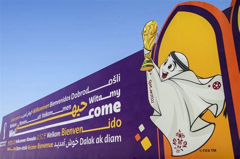 La Eeb La Mascotte Dei Mondiali Del Qatar Una Kefiah Che