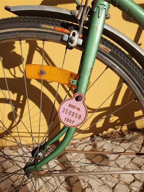 Bicicleta Pasteleira Antiga Oeiras E São Julião Da Barra Paço De Arcos