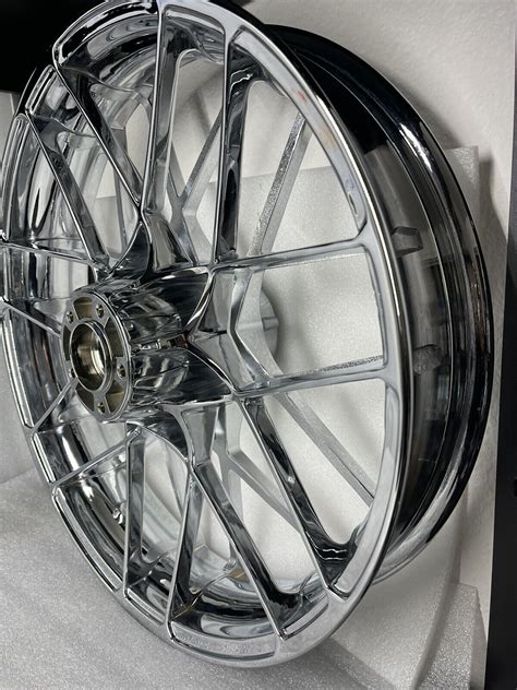 Harley Front Cvo Street Glide Chrome Wheel Touring 2020 23 Fugitive Outright Ebay