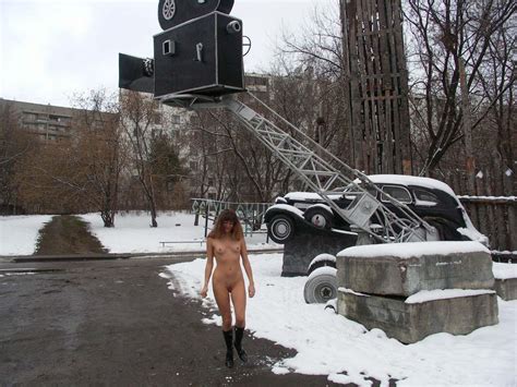 A Girl Who Likes To Walk Naked In A Snow Covered City Russian Sexy Girls