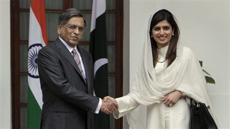 New Pakistan Foreign Minister Makes a Fresh Beginning