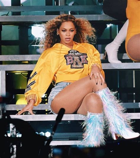 3 Exercices Pour Tonifier Vos Jambes Comme Beyonce Fitness Vogue