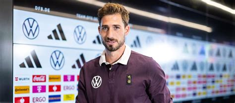 Eintracht Torh Ter Im Dfb Kasten Kevin Trapp Steht Vor Einem