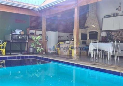 Casas piscina à venda no Jardim Pequena Londres em Londrina