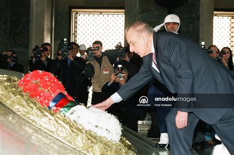 Haydar Aliyev vefatının 19 yılında anılıyor